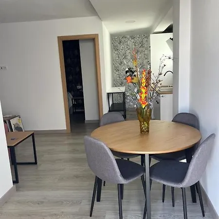 Apart Otel Chloe Trg 3*